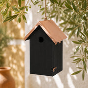 Vogelhuisje zwart met dak koper hoogte 26 cm