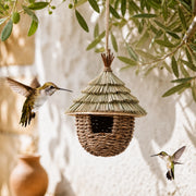 Hangend vogelhuisje van hout bruin
