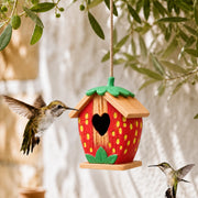 Vogelhuisje handgemaakt rood formaat 13,5 × 17 cm