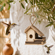 Houten vogelhuisje hangend